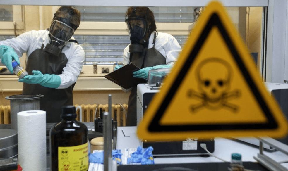 看這回美國(guó)作何解釋！歐洲的新冠病毒或來(lái)自德堡，傳播路徑已公布